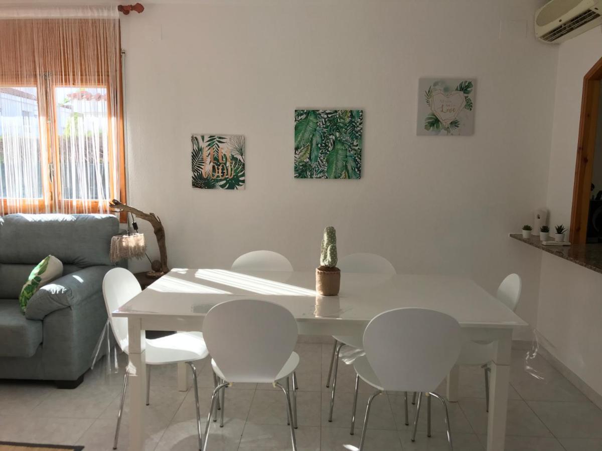 La Casa De Papel Villa Alcanar Bagian luar foto